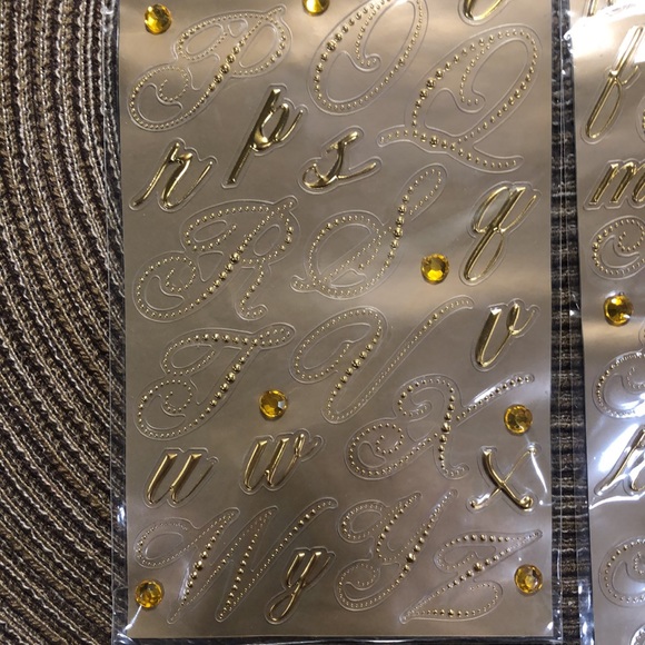 Jolee’s Bling Large Gold Foil Alphas Stickers - Picture 4 of 5
